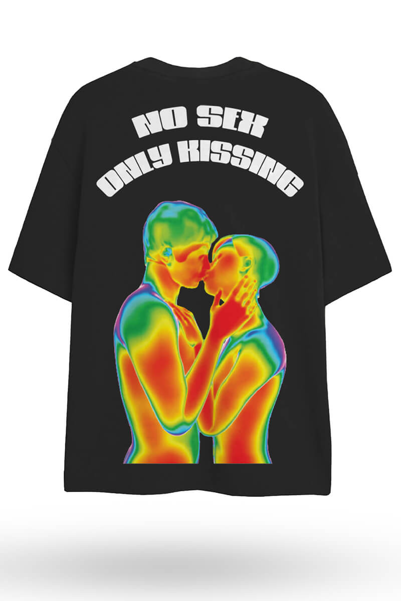 No Sex Only Kissing Men's Oversized T-Shirt